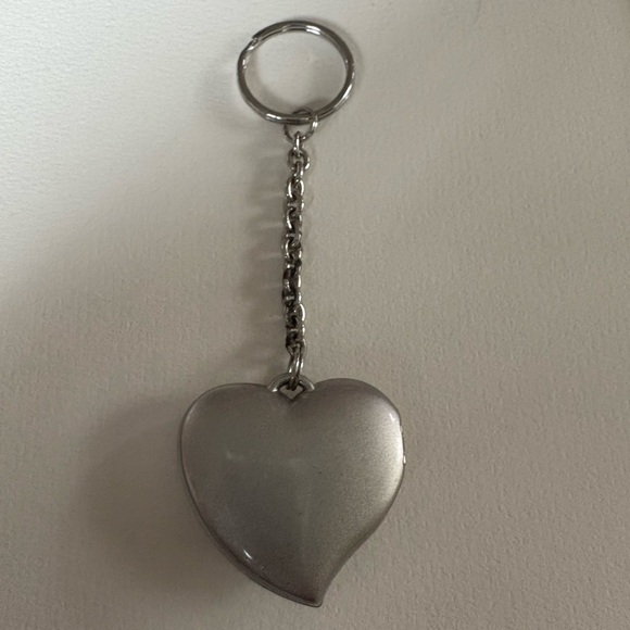 Avon Breast Cancer Awareness Silver Heart Locket Keychain Ribbon Pink Stones - Picture 3 of 4